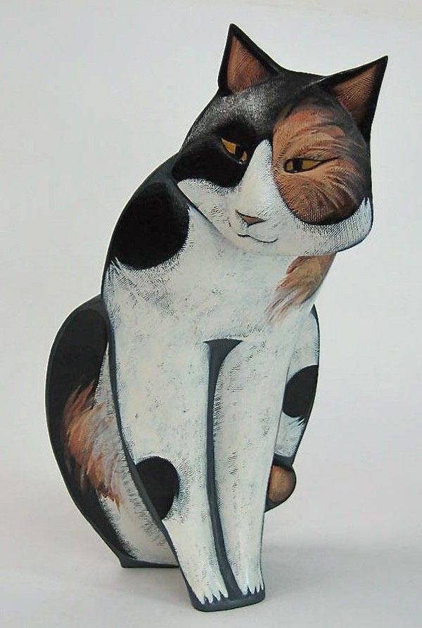 cat sculpture